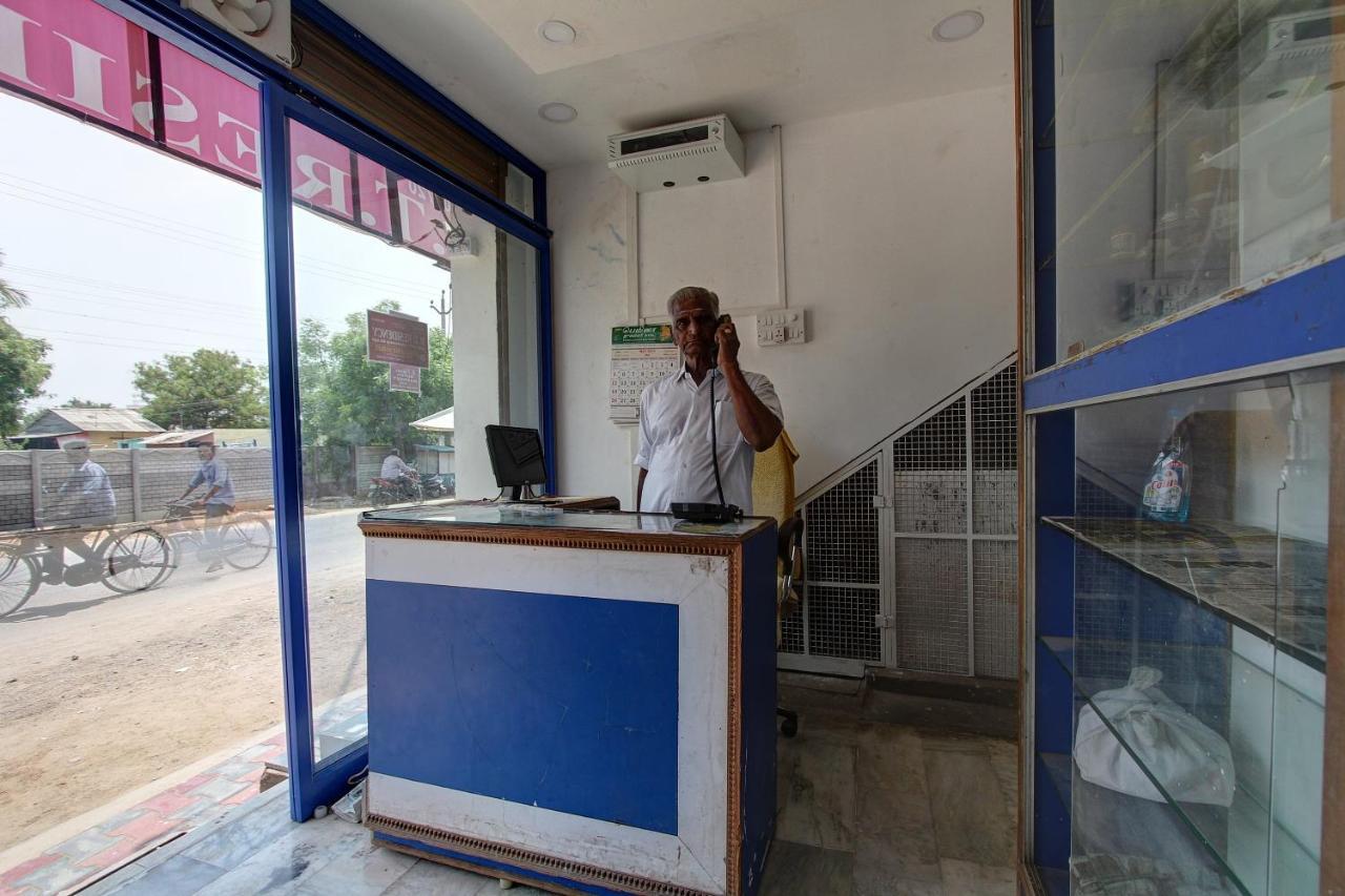 Oyo 38664 Rt Residency Hotel Golden Rock Bagian luar foto